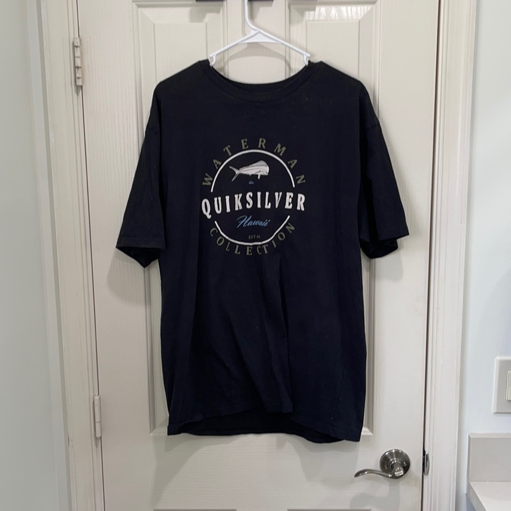 Quicksilver Men’s large T shirt